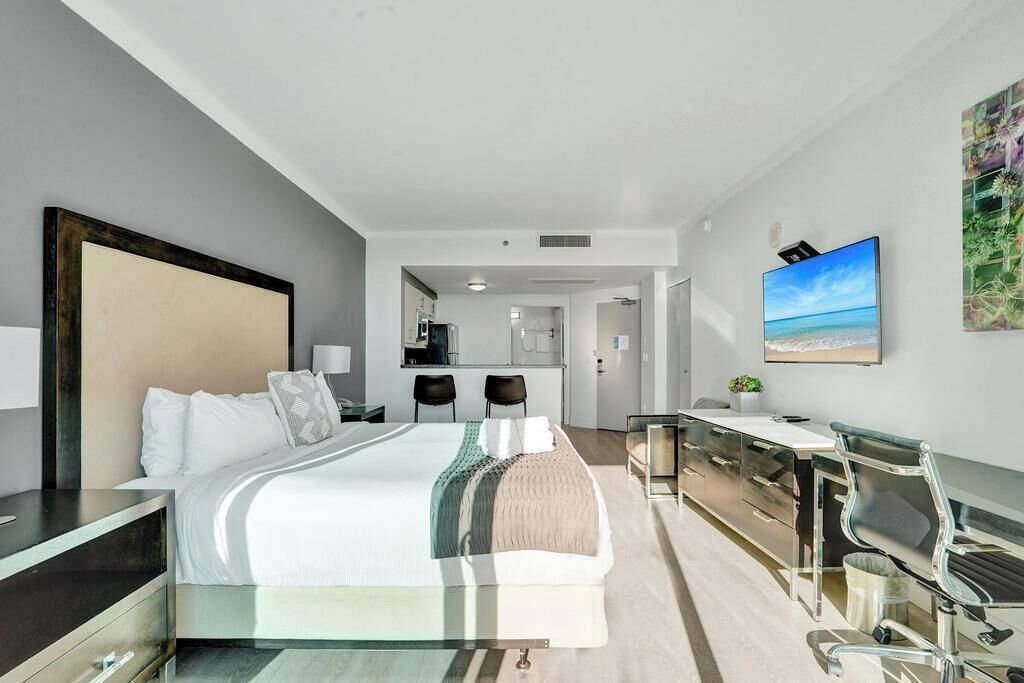 Fer et planche à repasser, accès au Wi-Fi (inclus)