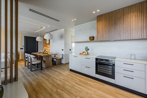 ไมโครเวฟ, เครื่องชงกาแฟเอสเปรสโซ, เครื่องชงกาแฟ/ชา, กาต้มน้ำไฟฟ้า