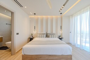 5 bedrooms, free cots/infant beds, bed sheets