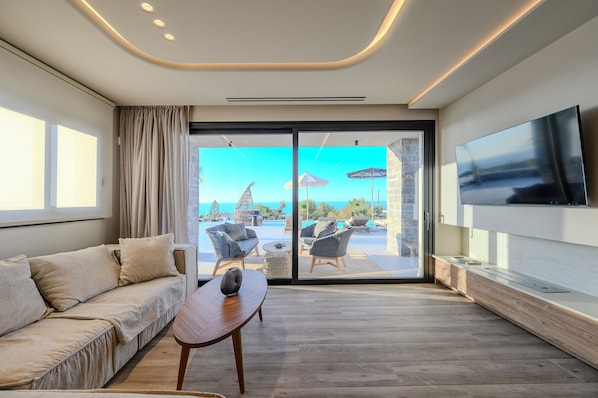 Villa, 5 habitaciones, para fumadores, alberca privada | Sala de estar