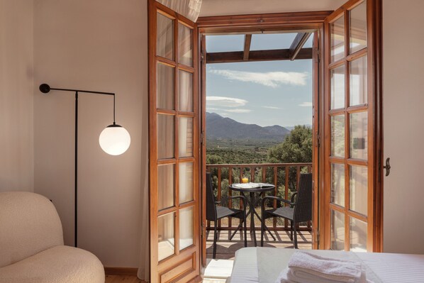 Villa, 5 soverom, røyk, privat basseng | 5 soverom og lydisolert