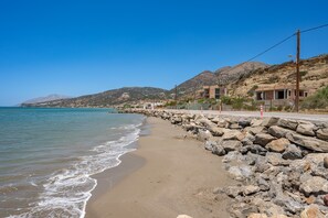 ใกล้ชายหาด