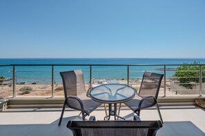Balcony - Petrina Villa 4 (Viannos)