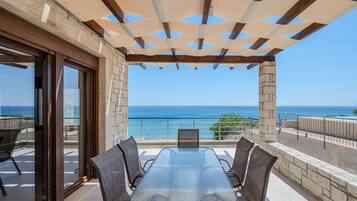 Biệt thự, 3 phòng ngủ, hiên, quang cảnh biển | Ban công