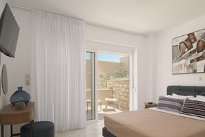 6 bedrooms, in-room safe, desk - Foothills Tangerine Villa (Rethymno)