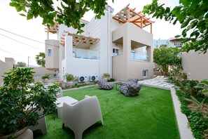 المنطقة المحيطة بالمنشأة