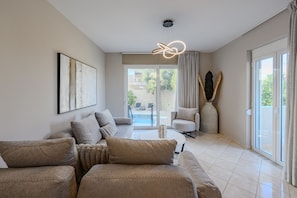 Villa, 6 Bedrooms, Private Pool, Sea View | Living room