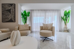 Villa, 6 Bedrooms, Private Pool, Sea View | Living room