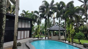 Pool - Room-novella Tagaytay Deluxe King 102 Po (Tagaytay)