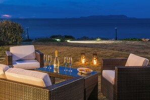 Garden - Aphrodite beachfront villa (Hersonissos)