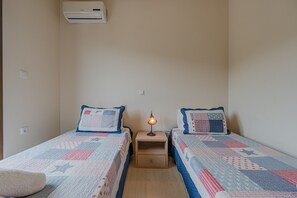 Economy-Villa, 3 Schlafzimmer, eigener Pool, Meerblick | 3 Schlafzimmer, kostenlose Babybetten, Bettwäsche