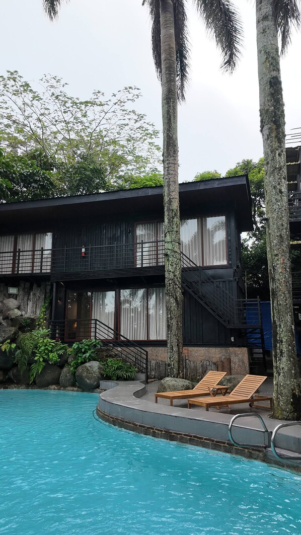 Room, 1 Bedroom, Smoking, Balcony | Pool