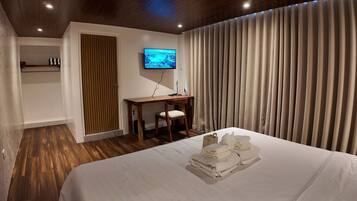 Shared Dormitory, Multiple Bedrooms, Smoking, Balcony | 9 bedrooms
