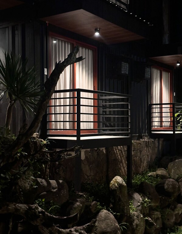 Habitació, 3 dormitoris, fumadors, balcó | Exterior