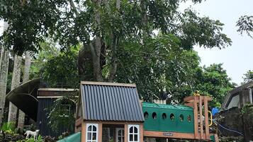 Room, 1 Bedroom, Smoking, Balcony | Children's area