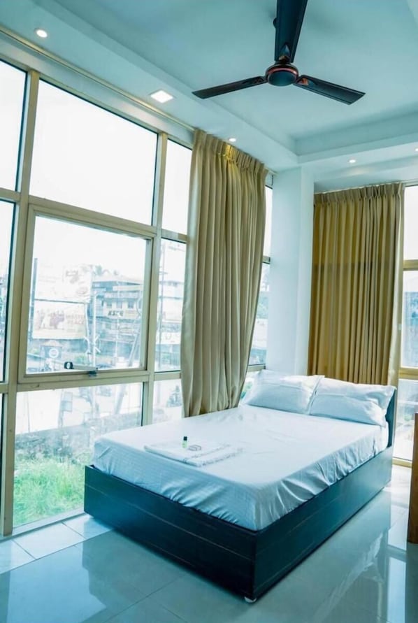 Chambre Double | Chambres insonorisées, Wi-Fi gratuit