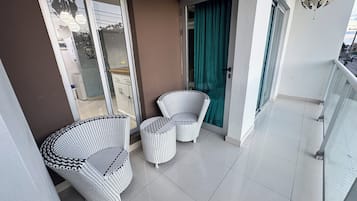 Apartment, 2 Bedrooms, Accessible, Smoking | Balcony
