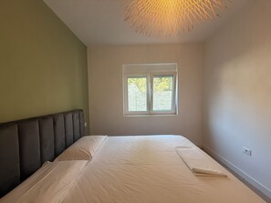 1 bedroom, iron/ironing board, WiFi