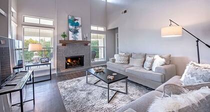 Stylish 1BR Condo at Barton Creek Villas