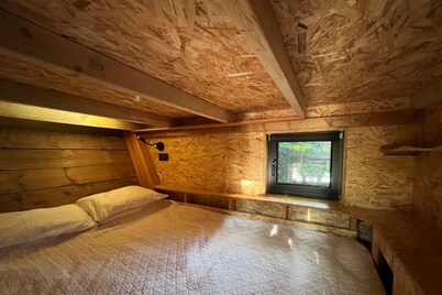 Cosy A-Frame cabin nestled in the chalk steams of Hampshire