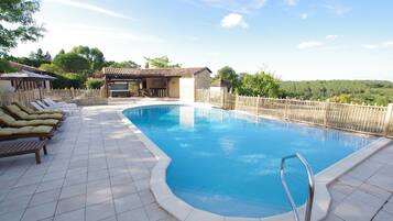 Piscina externa