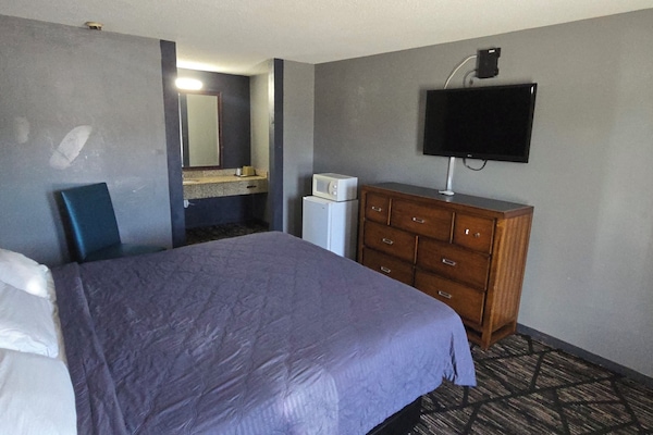 Soundproofing, WiFi (free)
