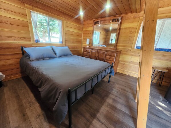 2 habitaciones y ropa de cama