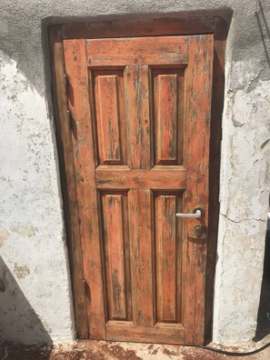 Dortoir Partagé, 3 chambres, fumeurs, balcon | Entrée de l’hébergement