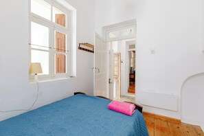 Shared Dormitory, 3 Bedrooms, Smoking, Balcony