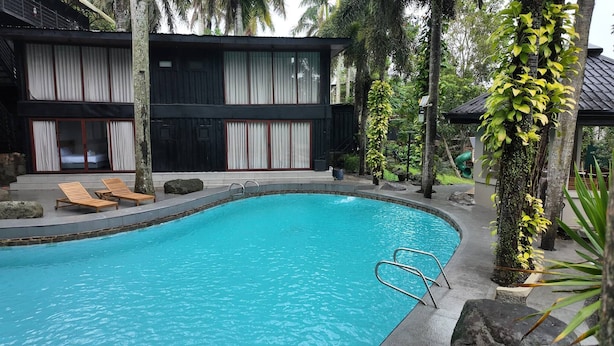 Room, 1 Bedroom, Smoking, Balcony | Pool