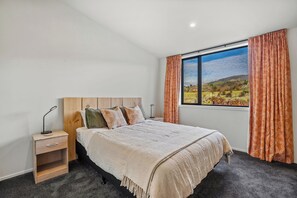 3 Schlafzimmer, Bügeleisen/Bügelbrett, WLAN, Bettwäsche