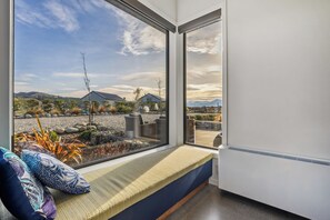 Interior - Eight On Jackson - Luggate Holiday Home (Cromwell)
