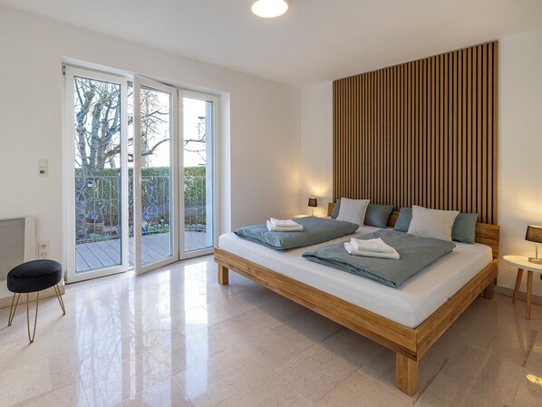 1 Schlafzimmer, Zimmersafe, Bügeleisen/Bügelbrett, Reisekinderbett