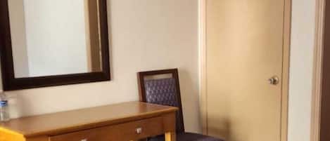 Desk, laptop workspace, free WiFi
