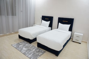 WiFi, bed sheets