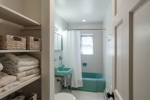 Bathroom - Outlier Inn House on Farm Upstate Catskills Unit 1 (Woodridge)
