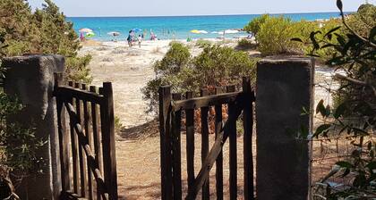 Beachfront villa, right ON SAND!
