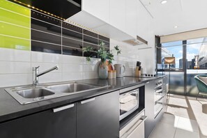 Fridge, microwave, oven, stovetop