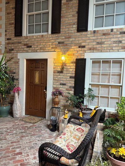 #10 Apartment with southwestern vibes.