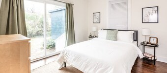 Adorable 3br/2ba Home~Convenient to Everything!