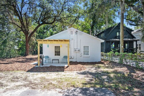 The Justice Gem ~ 1br/1ba Park Circle Retreat!