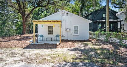 The Justice Gem ~ 1br/1ba Park Circle Retreat!