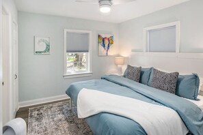 1 bedroom, desk, iron/ironing board, WiFi