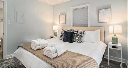 The Justice Jewel - 1BR/1BA Park Circle Retreat!