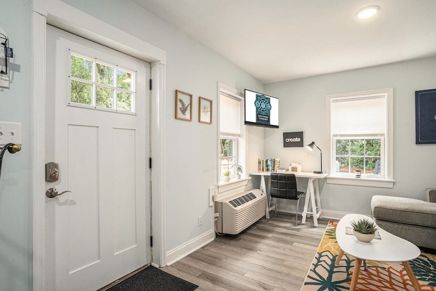 The Justice Jewel - 1br/1ba Park Circle Retreat! - North Charleston, SC