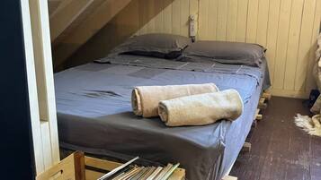 3 Schlafzimmer, Schreibtisch, kostenloses WLAN, Bettwäsche