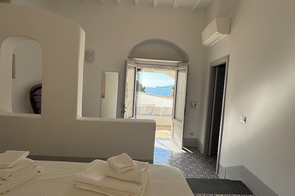 1 bedroom, iron/ironing board, WiFi (free), bed sheets