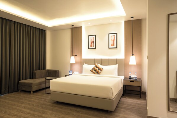 Premium Room, 1 King Bed, Non Smoking, City View | Free WiFi - Best Western Plus Phagwara (Shaheed Bhagat Singh Nagar)