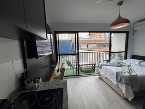 1 slaapkamer, een bureau, gratis wifi, beddengoed