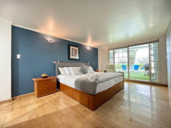 3 bedrooms, iron/ironing board, travel crib, WiFi